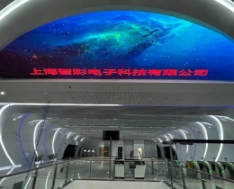 智彩科技打造超炫夢幻成都地鐵機車廠站LED天幕屏